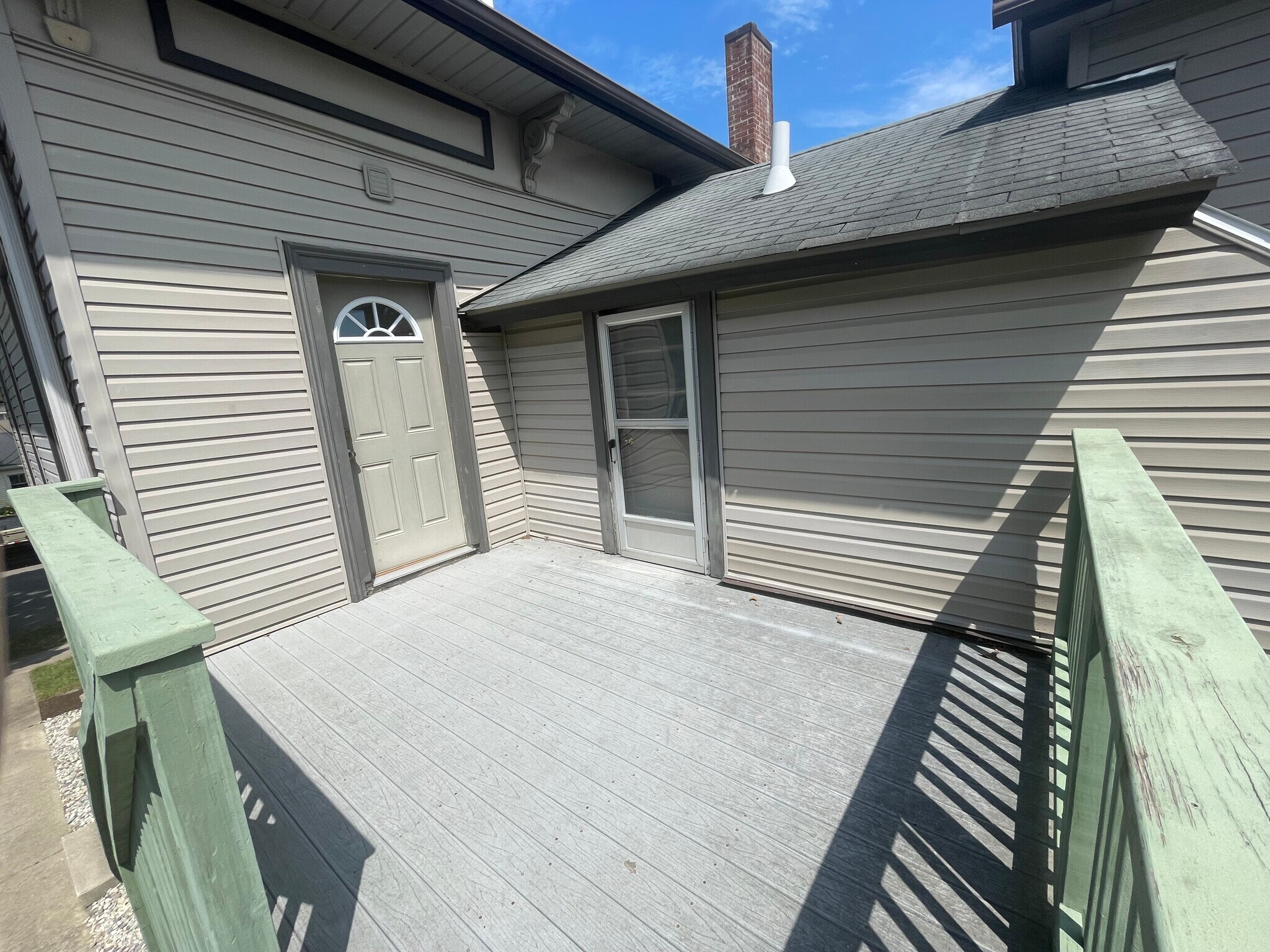 Building Photo - 202 W Pottawatamie St