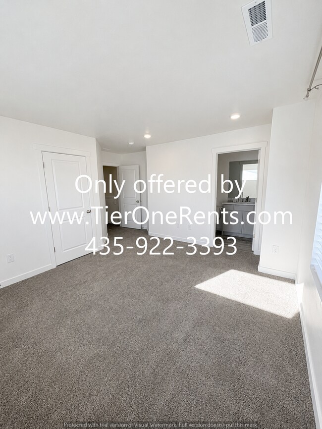 Building Photo - NO DEPOSIT option available for qualified renters!