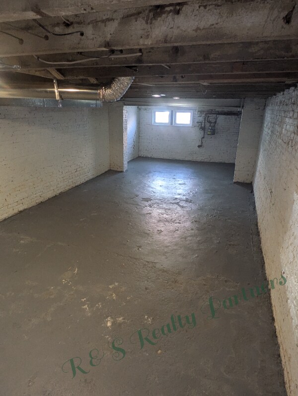 Building Photo - 2211 Penrose Ave