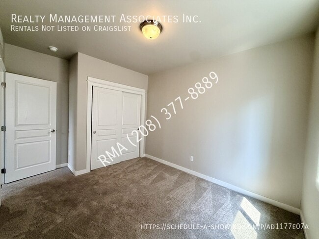 Building Photo - 3744 S Antler Ridge Ave