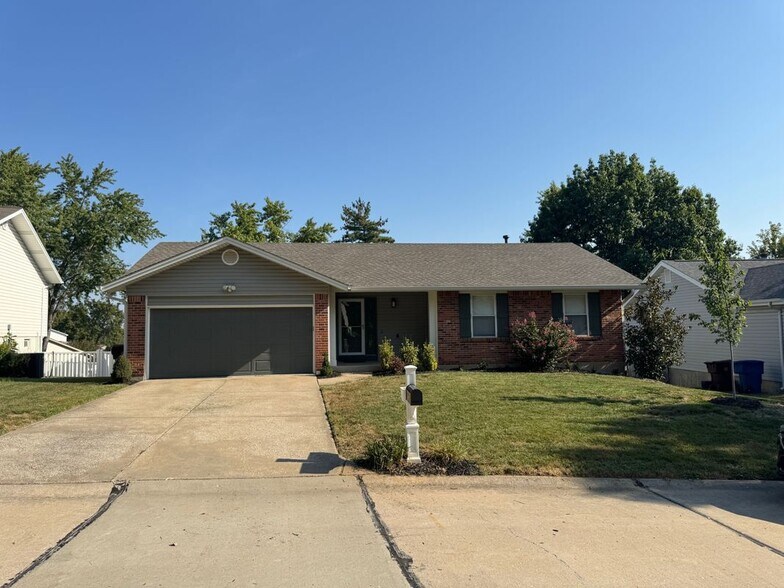 Primary Photo - 1108 Amberglen Dr