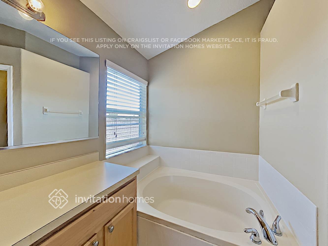 Building Photo - 6448 Orchard Oriole Ln