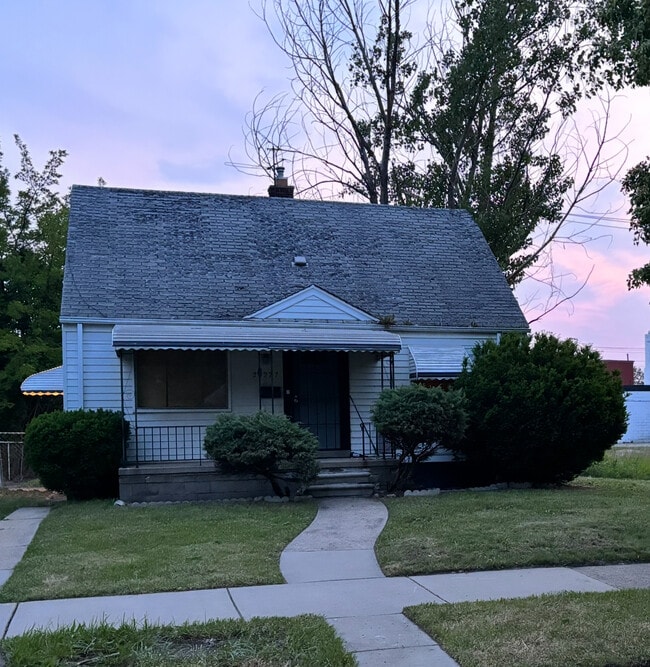 Primary Photo - 20277 Rowe St