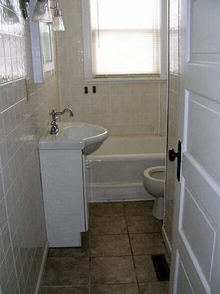Bath - 278 E 5th St