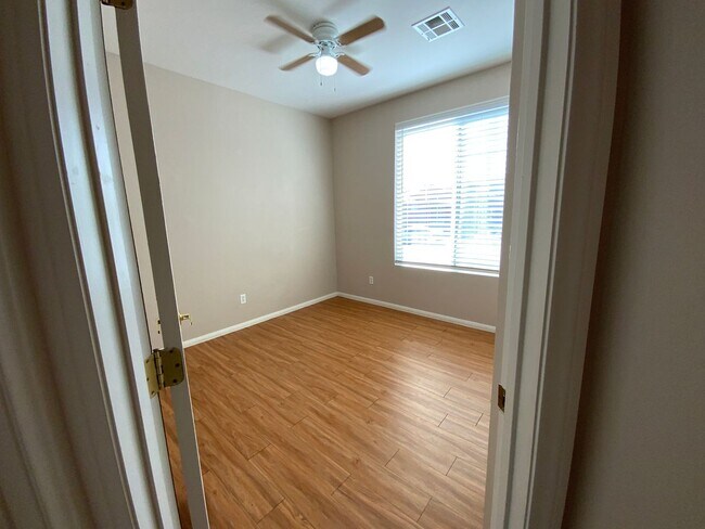 Building Photo - 1022 Pecos River Ave