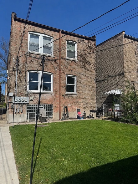 Building Photo - 1623 Oak Park Ave