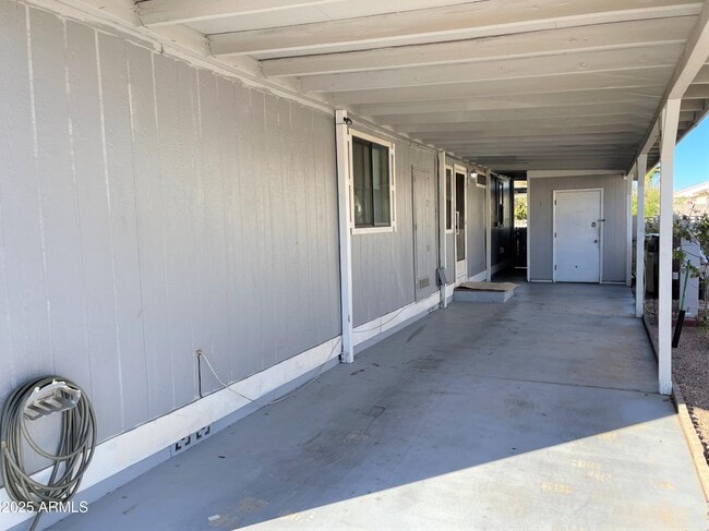 Building Photo - 11275 N 99th Ave