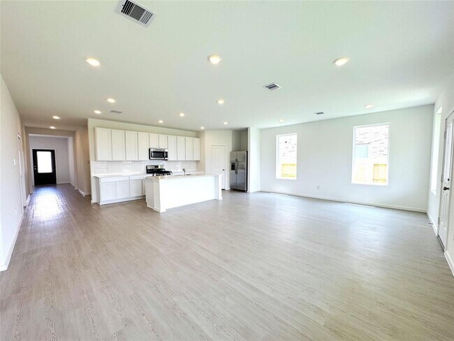 Building Photo - 6815 Harvest Wheat Ln