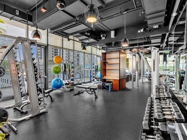 Building Photo - 45 SW 9th St