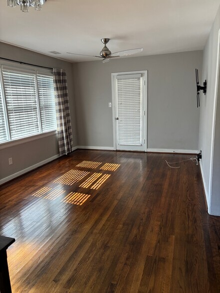 Building Photo - 8410 Holly Hill Rd