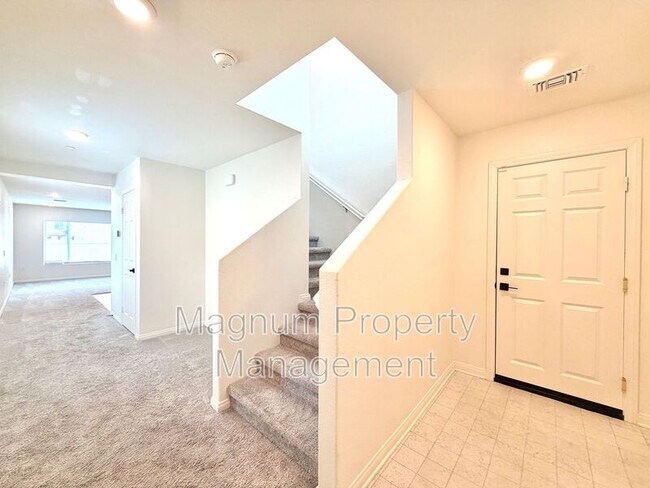 Building Photo - 28441 Dusky Willow Dr