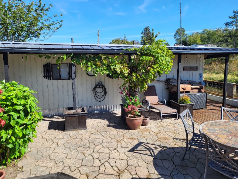 Building Photo - 7378 Birch Bay Dr
