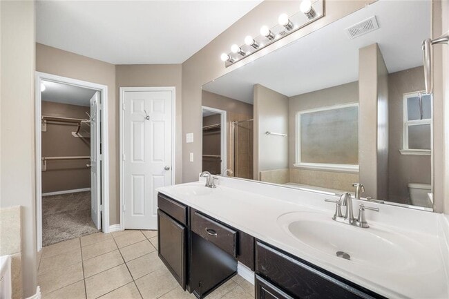 Building Photo - 8615 Gander Bayshore Ln