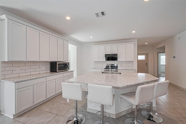 Building Photo - 29518 Paytons Park Ct