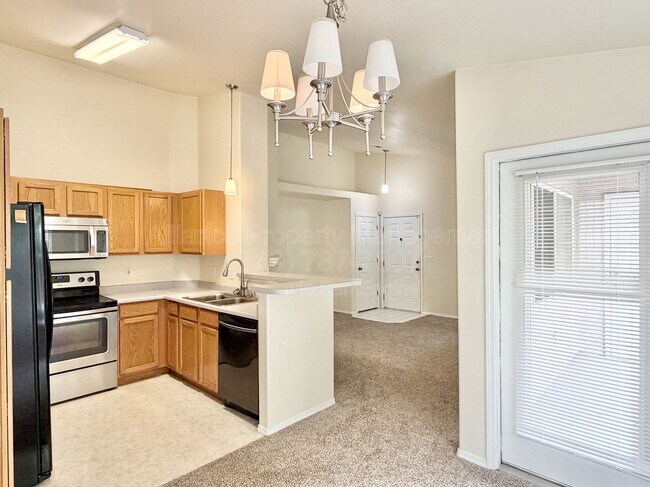 Building Photo - 3870 Strawberry Field Grove