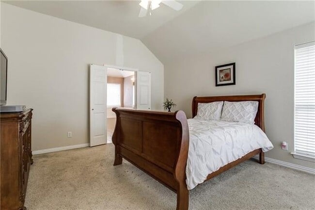 Building Photo - 3516 Kales Ln