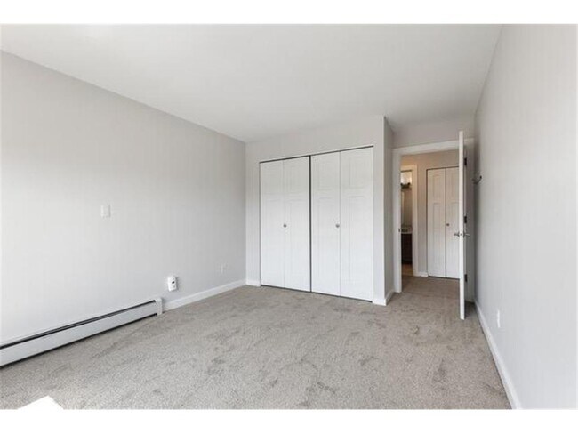 Building Photo - 720 3rd Ave NE