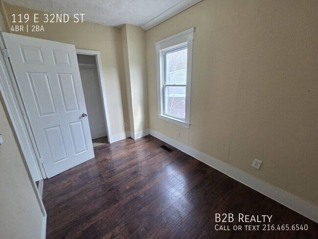 Building Photo - 119 E 32nd St