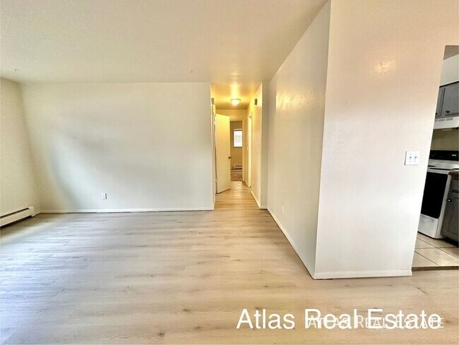 Building Photo - 3024 W Bijou St