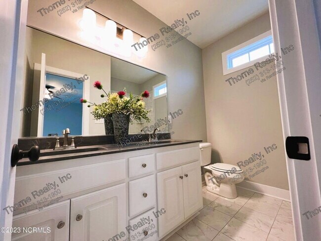 Building Photo - 36 B P Ct