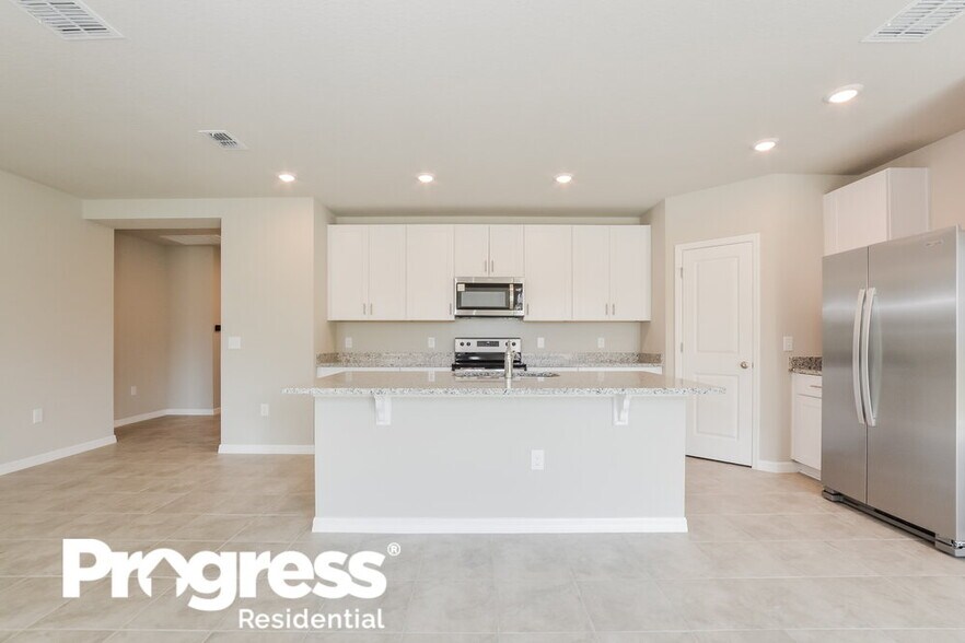 Building Photo - 1026 Oak Vly Dr