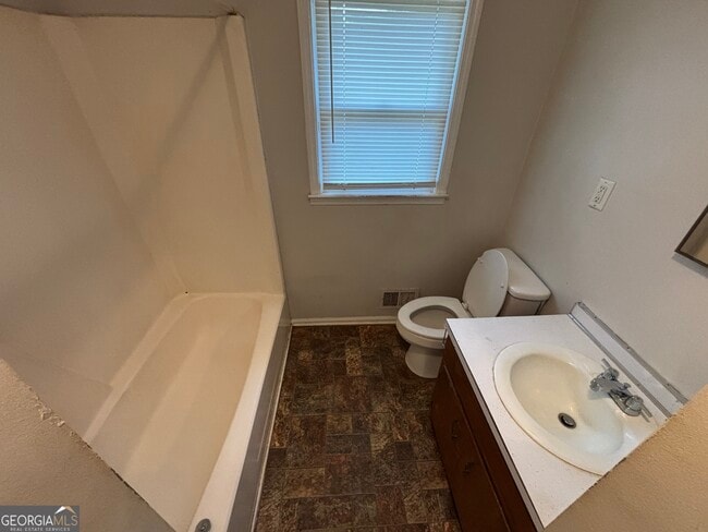 Building Photo - 1451 Prospect Rd