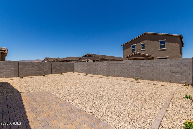 Building Photo - 17318 W Surrey Dr
