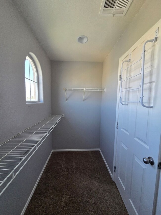 Building Photo - Fabulous 3-Bedroom, 3.5-Bathroom Home with...