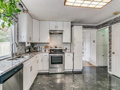 Building Photo - 2930 Lancer Ln