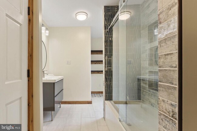 Building Photo - 3502 Buena Vista Ave