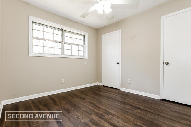 Building Photo - 2053 Chestnut Log Dr