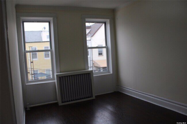 Building Photo - 78-10 82nd St