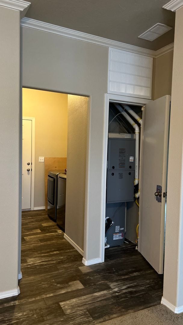 Building Photo - Newer Manufactured home  Paradise Location, 2 bed 2 bath, with office