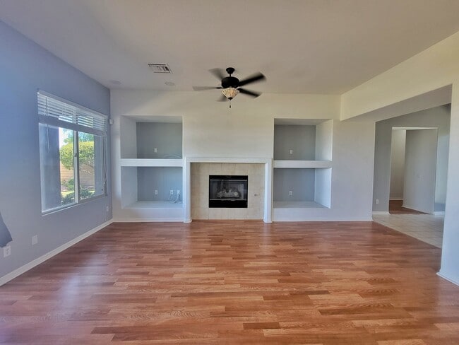 Building Photo - 47 Fountainhead Cir