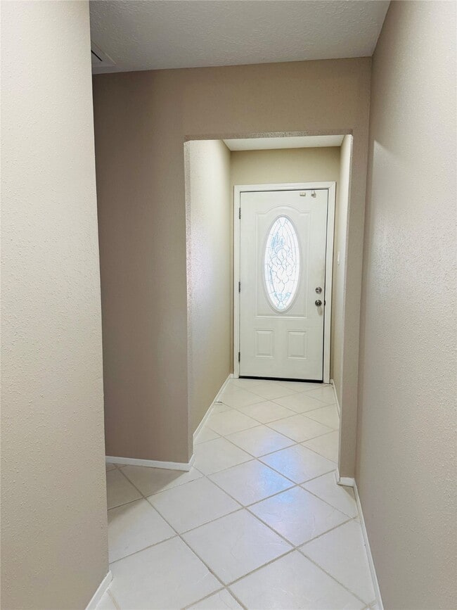 Building Photo - 4702 Hickorygate Dr