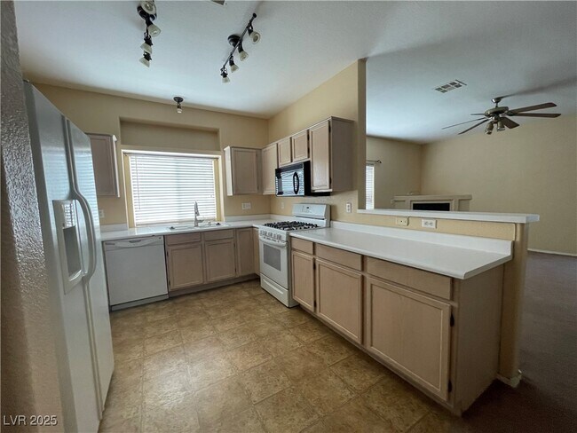 Building Photo - 6800 Indian Chief Dr