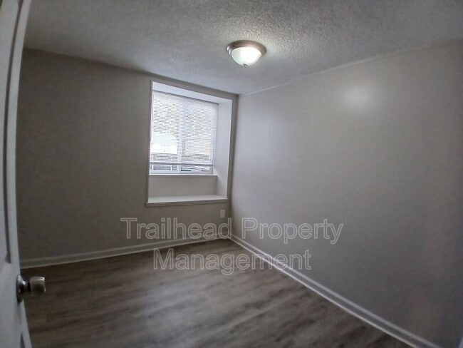 Building Photo - 519 Maier Dr