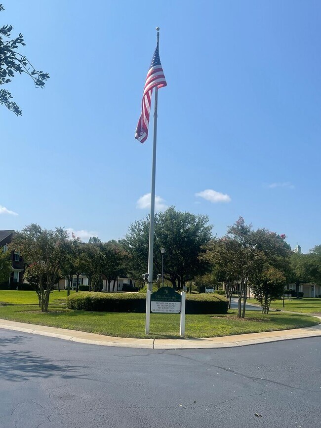 Building Photo - Woodsworth Village in West Neck 55+