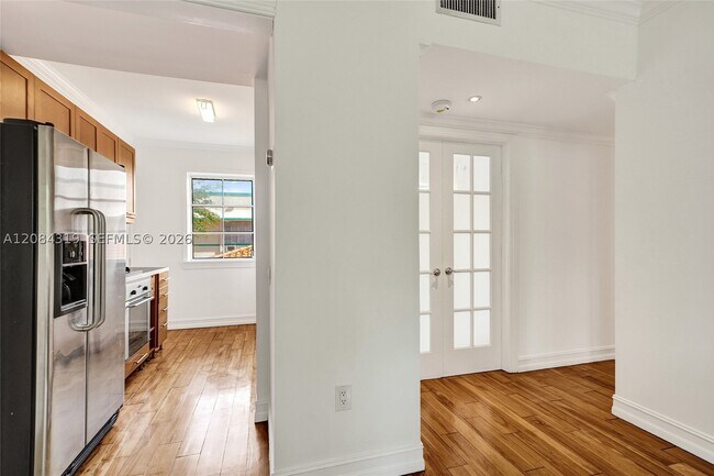 Building Photo - 736 Lenox Ave.