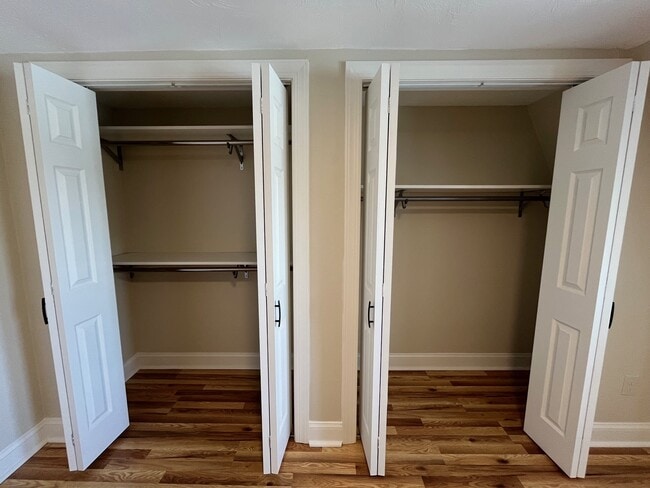 Building Photo - 350 Melwood Ave