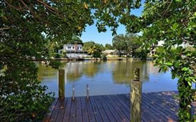 Building Photo - Central Park II Condos -  Downtown Sarasota Annual Rental 1-Bedroom 1-Bath $1595