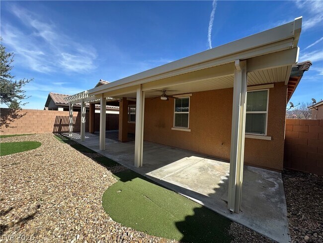 Building Photo - 2503 Venarotta St