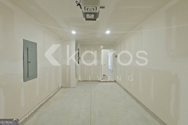 Building Photo - 187 Lochwolde Dr