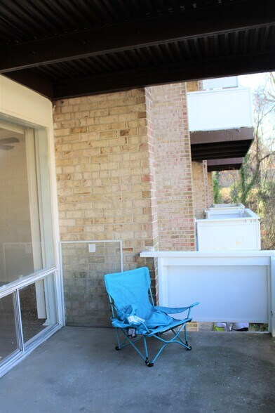 Building Photo - 546 Wilson Bridge Dr