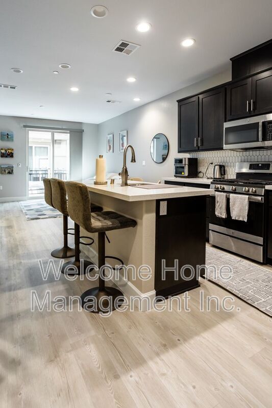 Building Photo - 1828 Enclave Pl