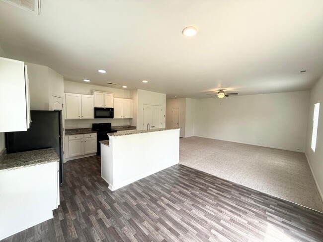 Building Photo - 8407 Highgate Dr