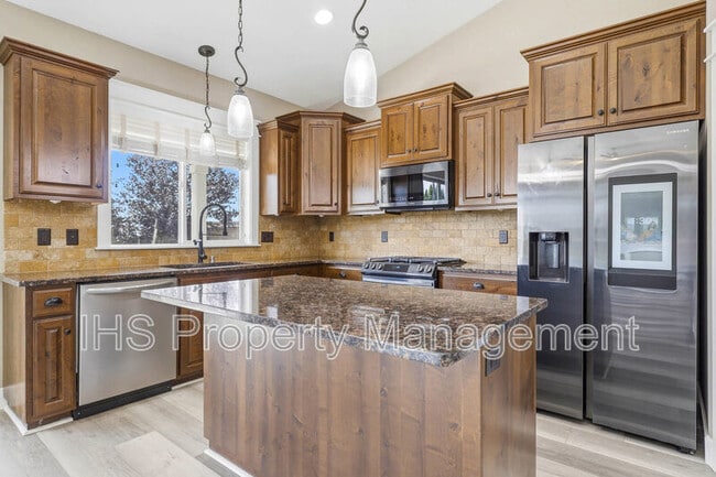 Building Photo - 4806 Tamarisk Dr