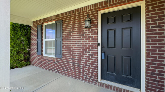 Building Photo - 17013 Green Crest Ln