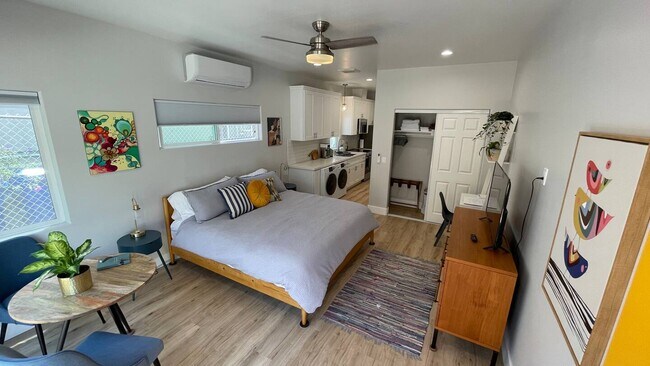 Bedroom - 4452 Alabama St