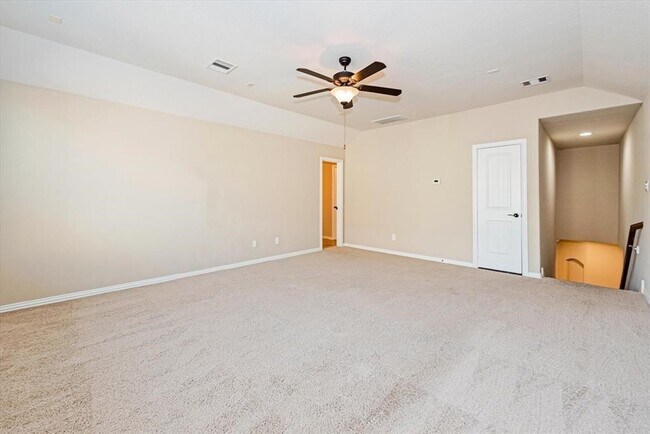 Building Photo - 6838 Adrienne Arbor Dr